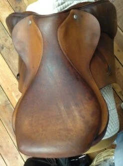 Stackhouse Close Contact Jump Saddle - 17" -For the Horse Store IMG 3788