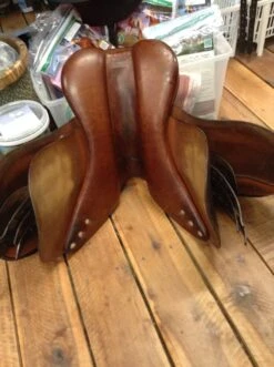 Stackhouse Close Contact Jump Saddle - 17" -For the Horse Store IMG 3791