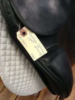 Prestige Dressage Saddle - 17" 15 Prestige Dressage Saddle - 17" -For the Horse Store IMG 3962