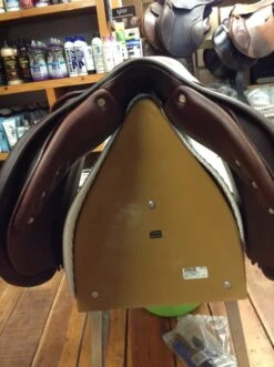 Antares Evolution Wide Tree Jump Saddle - 17" -For the Horse Store IMG 4138