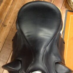 Tota Freedom Pro Dressage Saddle -18" -For the Horse Store IMG 4240