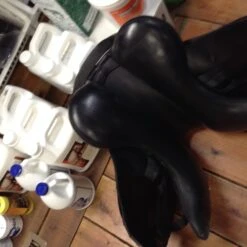 Tota Freedom Pro Dressage Saddle -18" -For the Horse Store IMG 4244