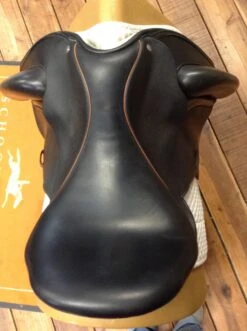 Custom Saddlery Wolfgang SoloII - 17.5” 9 Custom Saddlery Wolfgang SoloII - 17.5” -For the Horse Store IMG 4373