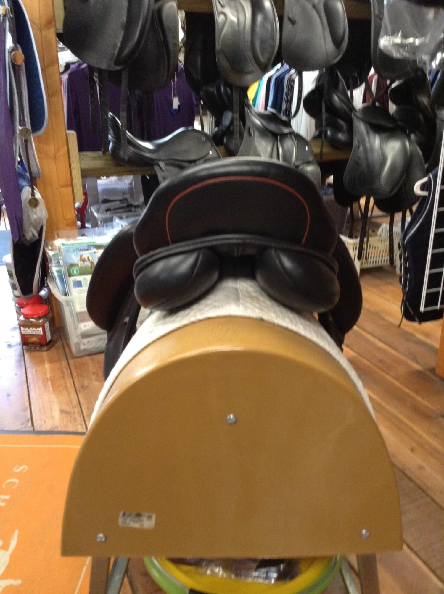 Custom Saddlery Wolfgang SoloII - 17.5” 4 Custom Saddlery Wolfgang SoloII - 17.5” - Image 4