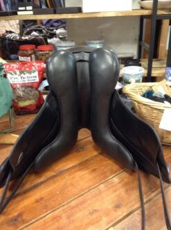 Custom Saddlery Wolfgang SoloII - 17.5” 11 Custom Saddlery Wolfgang SoloII - 17.5” -For the Horse Store IMG 4376