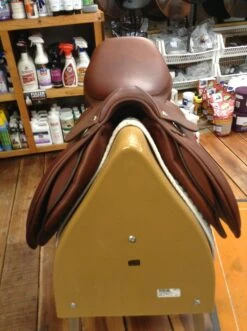 Butet Saumur Close Contact Jump Saddle - 17.5" 10 Butet Saumur Close Contact Jump Saddle - 17.5" -For the Horse Store IMG 4409