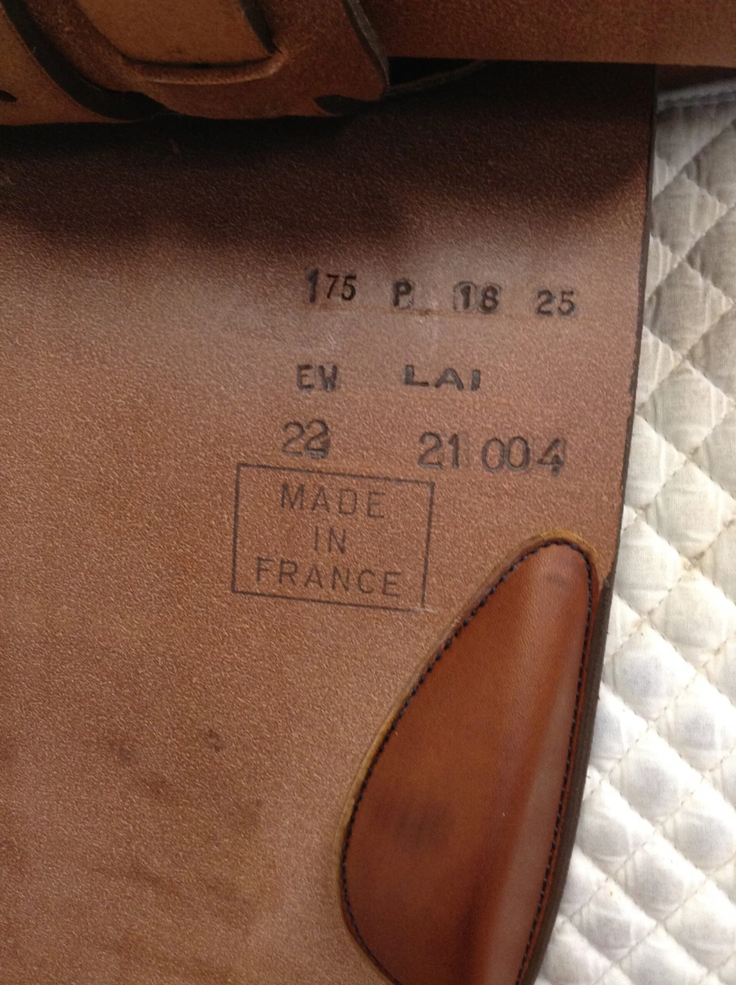 Butet Saumur Close Contact Jump Saddle - 17.5" 6 Butet Saumur Close Contact Jump Saddle - 17.5" - Image 6