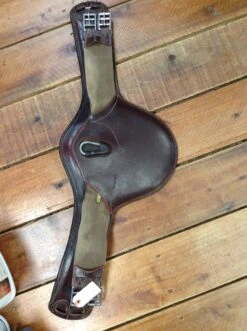 Devoucoux Short Belly Guard Girth In Brown - 32"