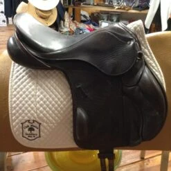 SOLD - Schleese Eventer II Monoflap - 17.5" -For the Horse Store IMG 4717