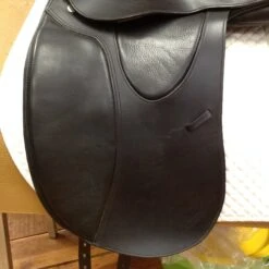 M Toulouse Diana Dressage - 17" -For the Horse Store IMG 4836