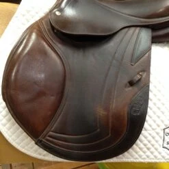 2013 CWD Close Contact Jump Saddle -17" 25 2013 CWD Close Contact Jump Saddle -17" -For the Horse Store IMG 4858