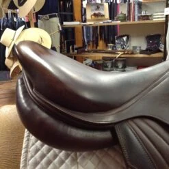 2013 CWD Close Contact Jump Saddle -17" 21 2013 CWD Close Contact Jump Saddle -17" -For the Horse Store IMG 4865