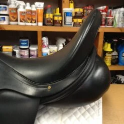 Albion SLK Dressage Saddle - 17.5" -For the Horse Store IMG 4888