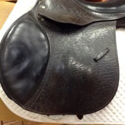 County Solution Jump Saddle - 17.5" -For the Horse Store IMG 4940