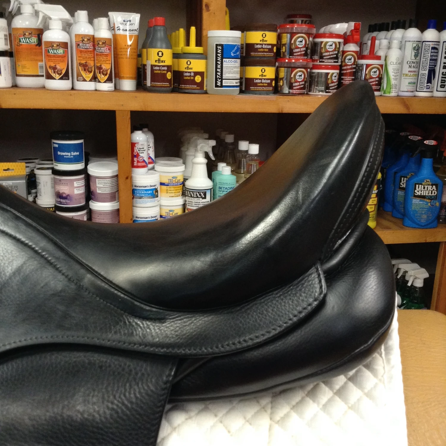 2020 Stubben 1894 Dressage Saddle - 17.5" 3 2020 Stubben 1894 Dressage Saddle - 17.5" - Image 3