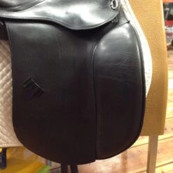 2020 Stubben 1894 Dressage Saddle - 17.5" 26 2020 Stubben 1894 Dressage Saddle - 17.5" -For the Horse Store IMG 4980