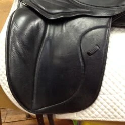 George Gullikson Dressage Saddle - 17.5" -For the Horse Store IMG 4991