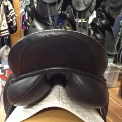 George Gullikson Dressage Saddle - 17.5" -For the Horse Store IMG 5002