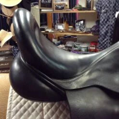 Cardanel Dressage Saddle - 17.5" -For the Horse Store IMG 5048