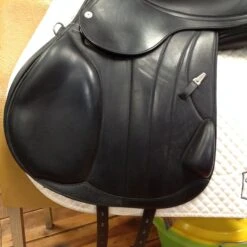 Equipe EK-GO Jump Saddle - 17.5" -For the Horse Store IMG 5057