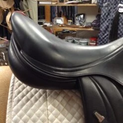 Equipe EK-GO Jump Saddle - 17.5" -For the Horse Store IMG 5063
