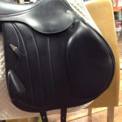 Equipe EK-GO Jump Saddle - 17.5" -For the Horse Store IMG 5064