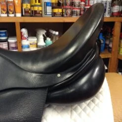 Albion Platinum Ultima Dressage Saddle - 17.5" -For the Horse Store IMG 5073
