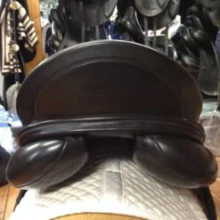 Albion Platinum Ultima Dressage Saddle - 17.5" -For the Horse Store IMG 5084