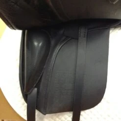 Stubben D Euphoria Dressage Saddle - 17" -For the Horse Store IMG 5091