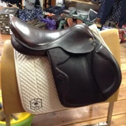 SOLD M Toulouse Premia Jump Saddle - 18" -For the Horse Store IMG 5161