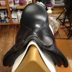 Cliff Barnsby Dressage Saddle Anky Bonfire - 17.5" -For the Horse Store IMG 5175