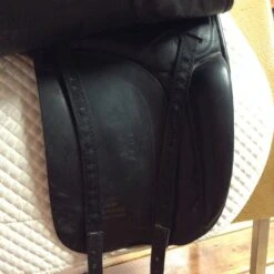 Cliff Barnsby Dressage Saddle Anky Bonfire - 17.5" -For the Horse Store IMG 5181