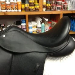 Custom Saddlery Revolution Dressage Saddle - 17" -For the Horse Store IMG 5251