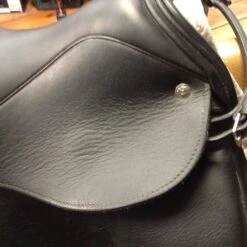 Custom Saddlery Revolution Dressage Saddle - 17" -For the Horse Store IMG 5257