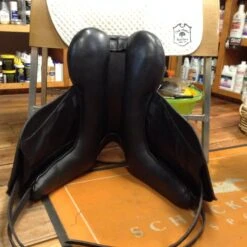Custom Saddlery Revolution Dressage Saddle - 17" -For the Horse Store IMG 5263