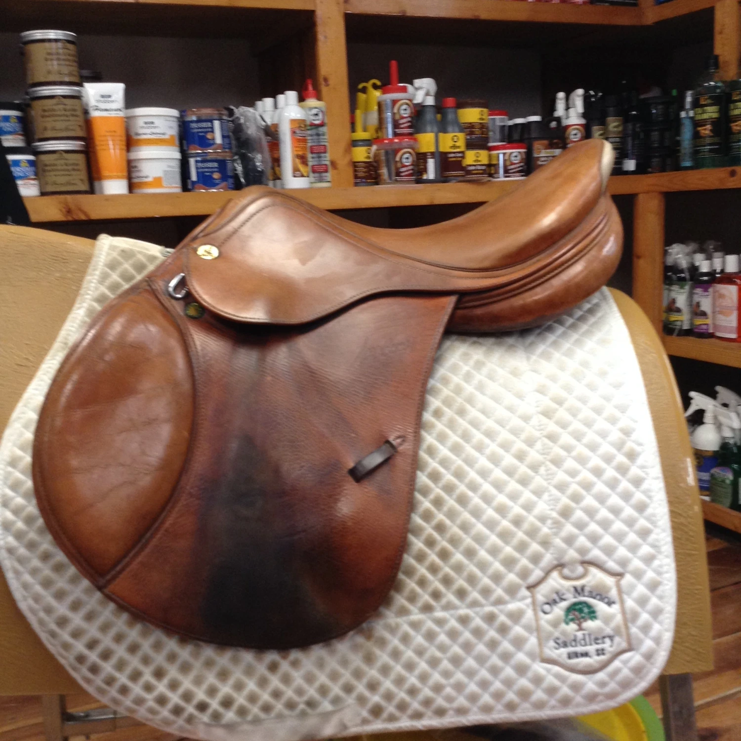 Prestige Nona Garson Close Contact Jump Saddle - 17" 2 Prestige Nona Garson Close Contact Jump Saddle - 17" - Image 2
