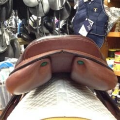 Equipe Expression Jump Saddle - 17.5" -For the Horse Store image 7359ca5d 0179 4376 9632 07fe60670d2c